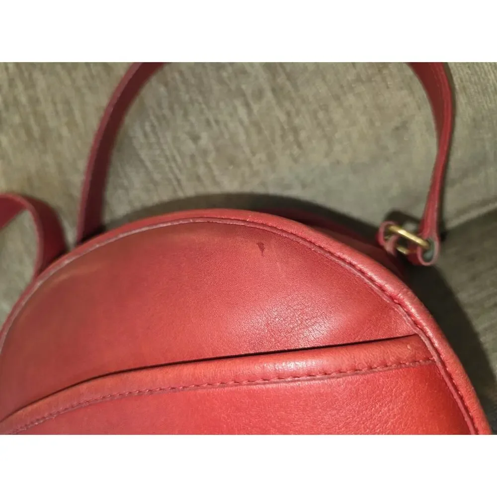 Coach Chester 9901 Vtg Red Glove Tanned Leather Crossbody Shoulder Bag USA Brass